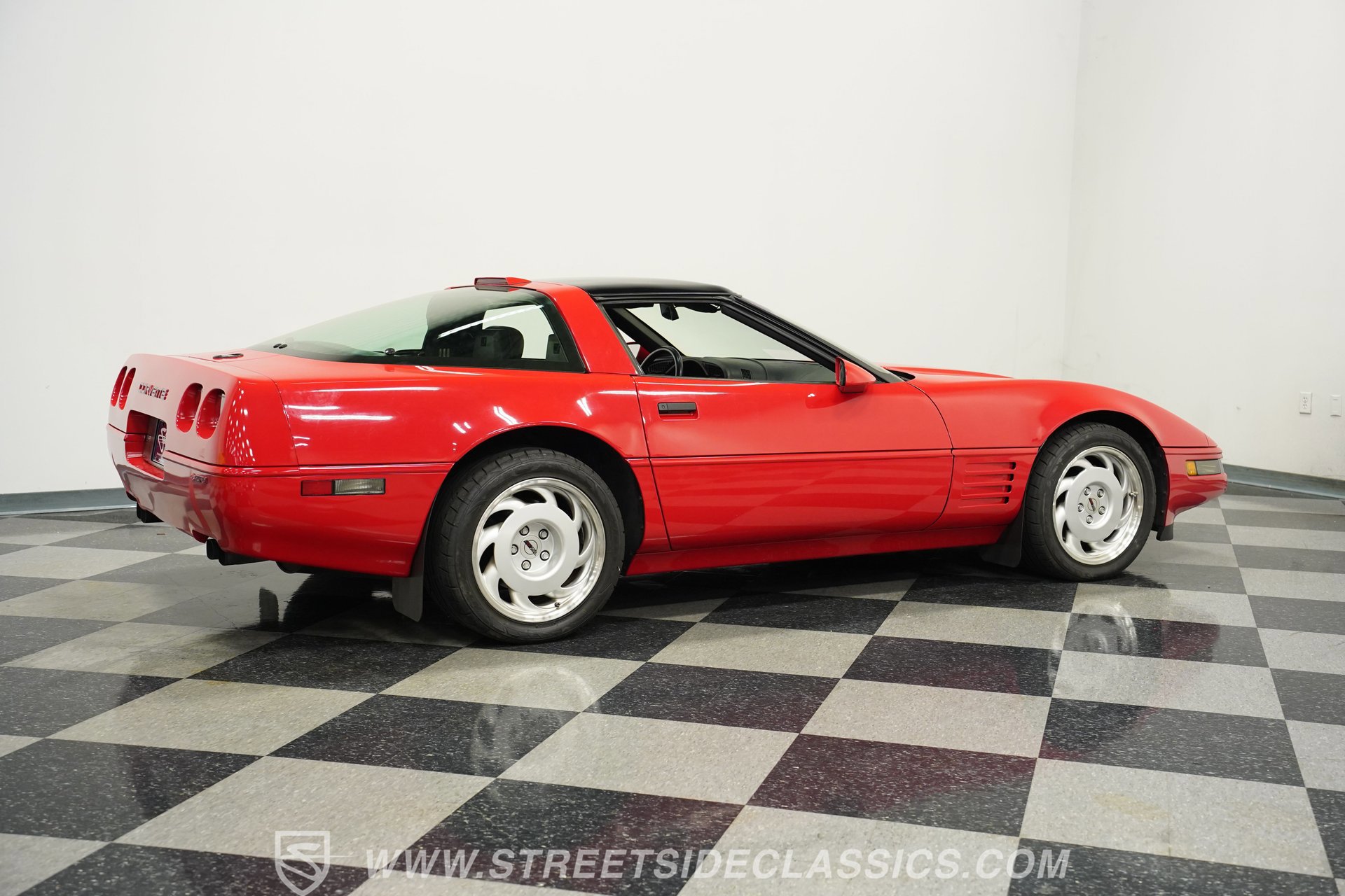 Used 1991 Chevrolet Corvette ZR-1 image 13