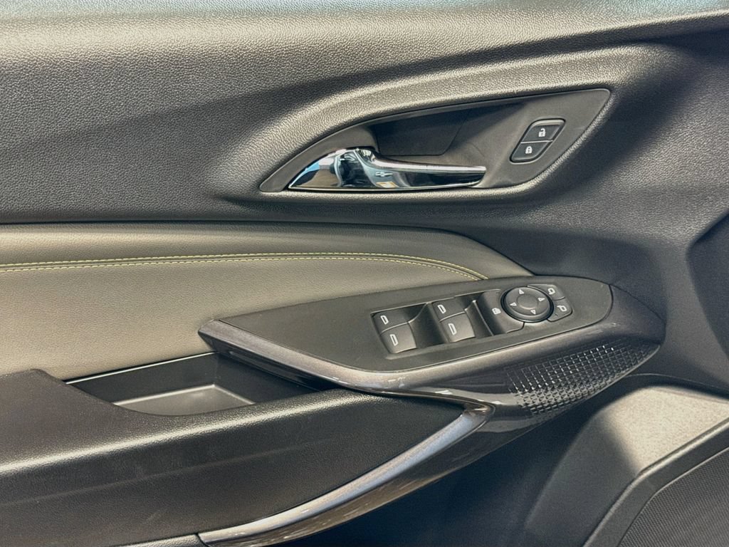 New 2026 Chevrolet Trax ACTIV FWD image 17