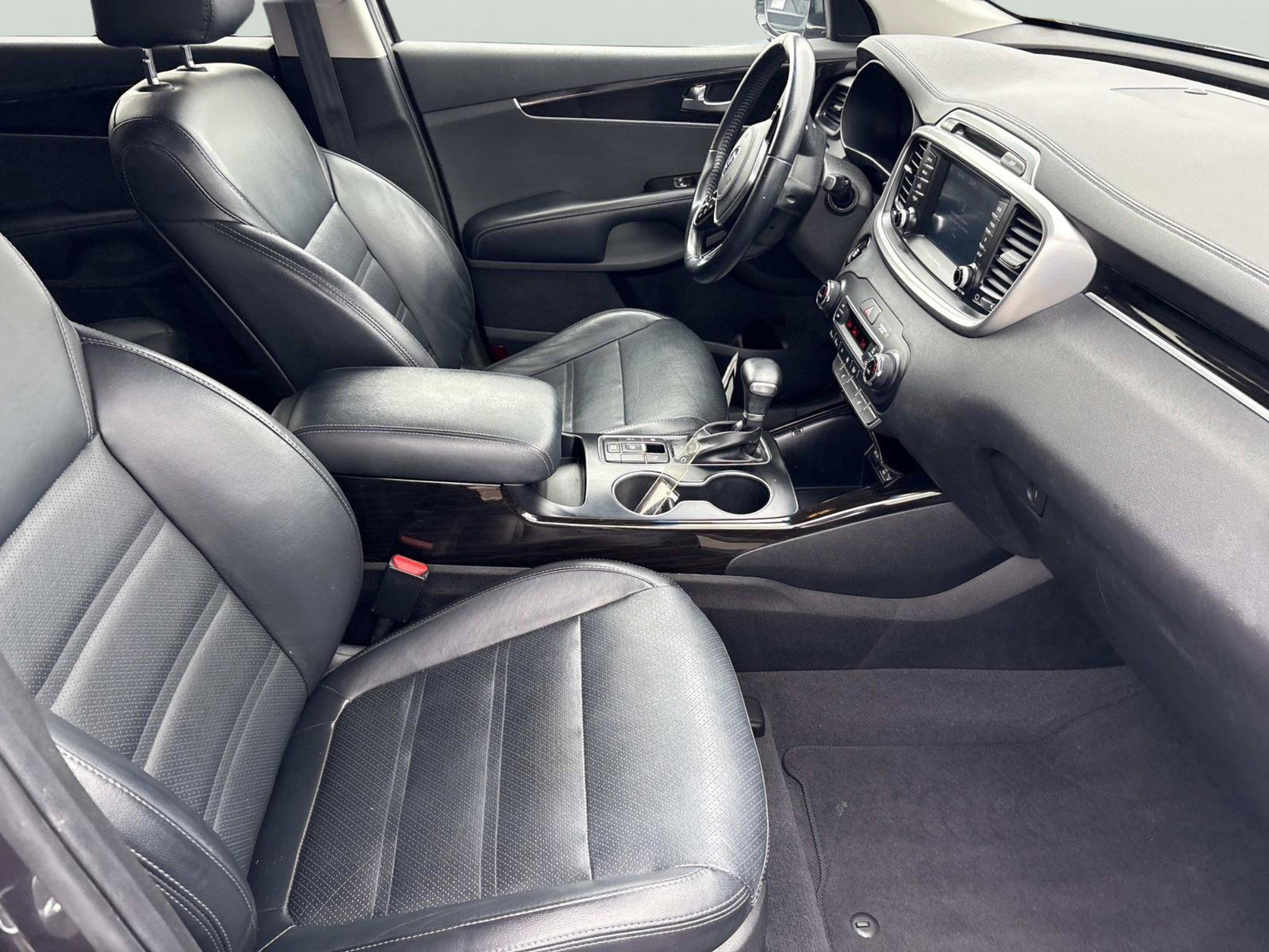 Used 2019 Kia Sorento EX AWD/4WD image 18