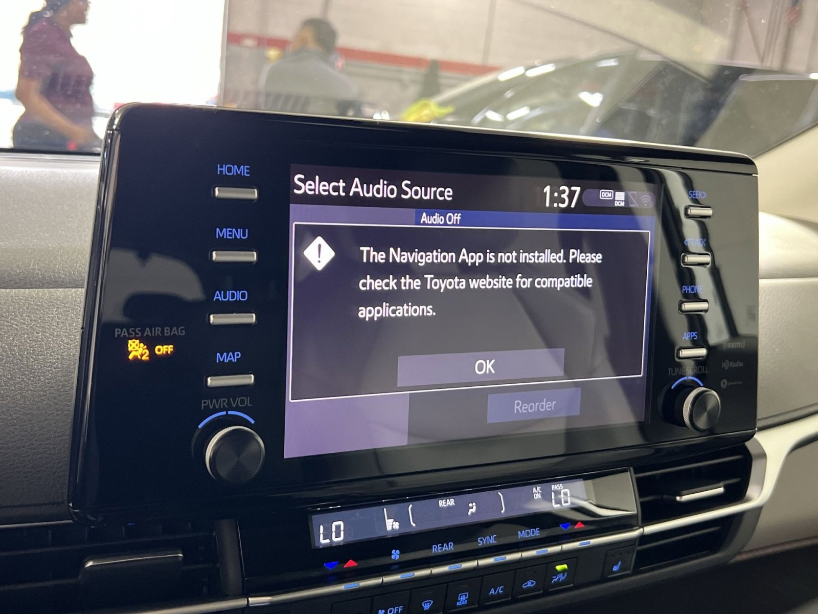 Used 2024 Toyota Sienna XLE image 20