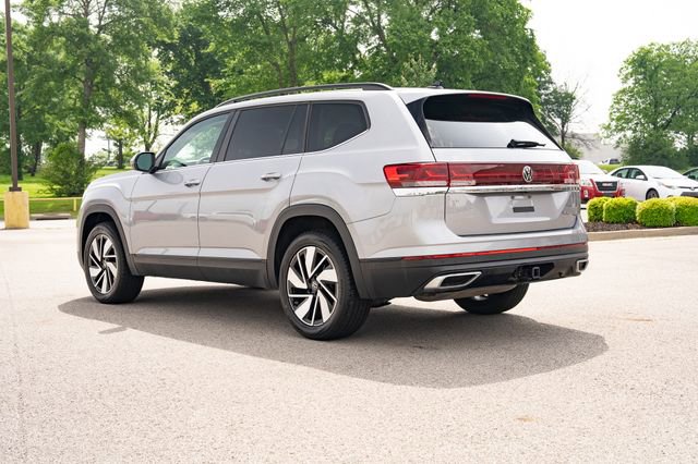 Certified 2025 Volkswagen Atlas SE FWD image 4