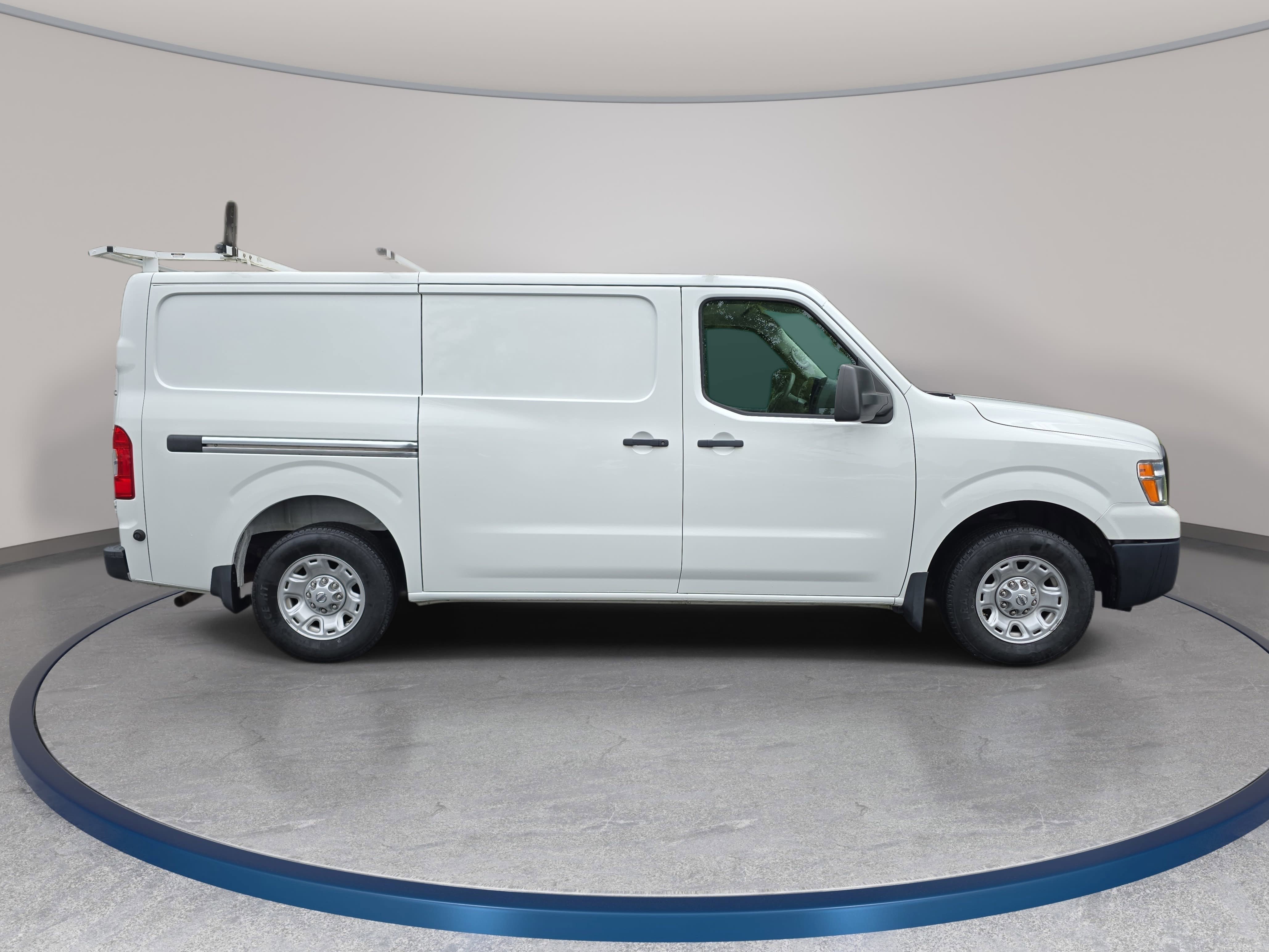 Used 2018 Nissan NV 1500 SV w/ Rear Door Glass Package RWD image 4