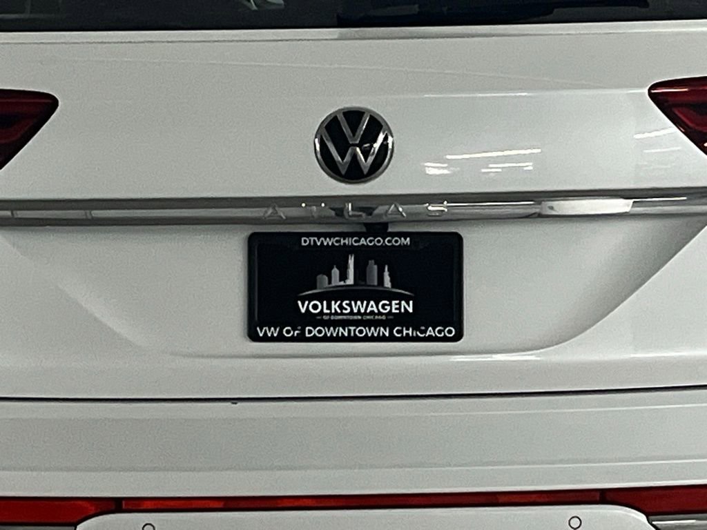 Certified 2022 Volkswagen Atlas Cross Sport SEL Premium R-Line w/ Cross Sport MDO Package AWD/4WD image 36