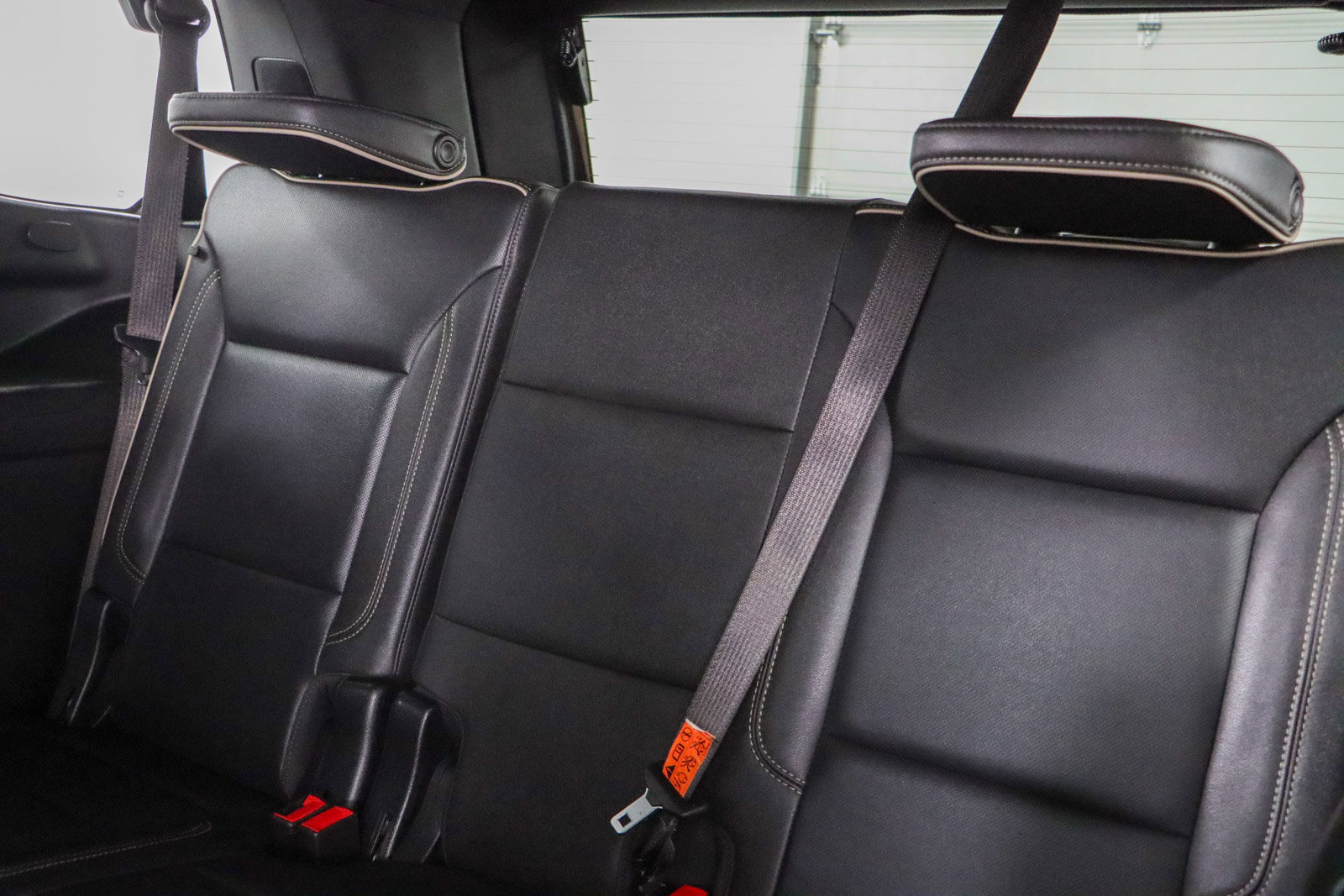 Used 2023 GMC Yukon SLT image 29