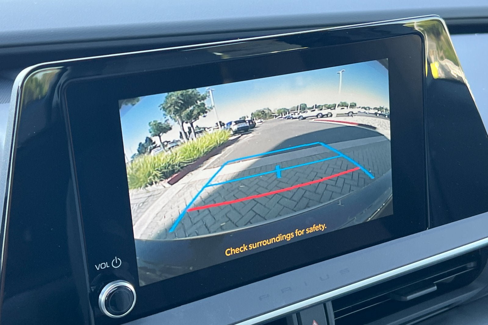 New 2026 Toyota Prius LE FWD image 19