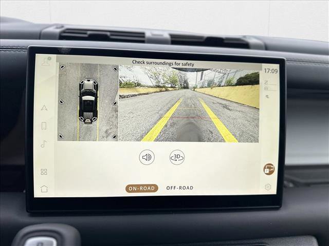 New 2024 Land Rover Defender 110 SE image 14