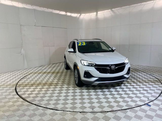 Used 2023 Buick Encore GX Essence w/ Experience Buick Package FWD image 1