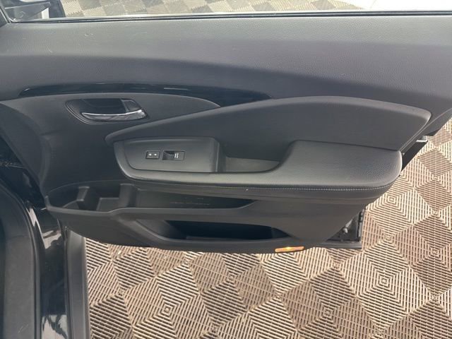 Used 2019 Honda Pilot Touring image 25