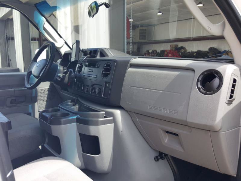 Used 2014 Ford E-150 and Econoline 150 w/ Power Group RWD image 14