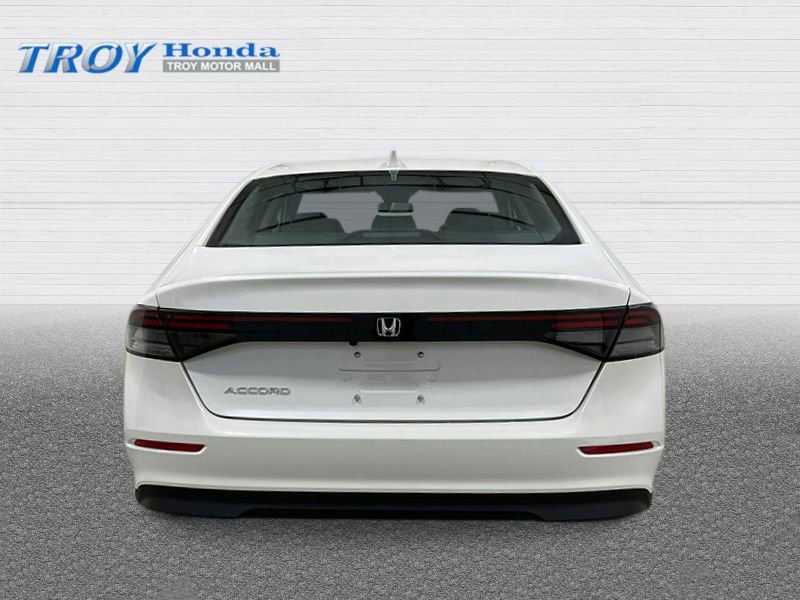 New 2025 Honda Accord LX image 4