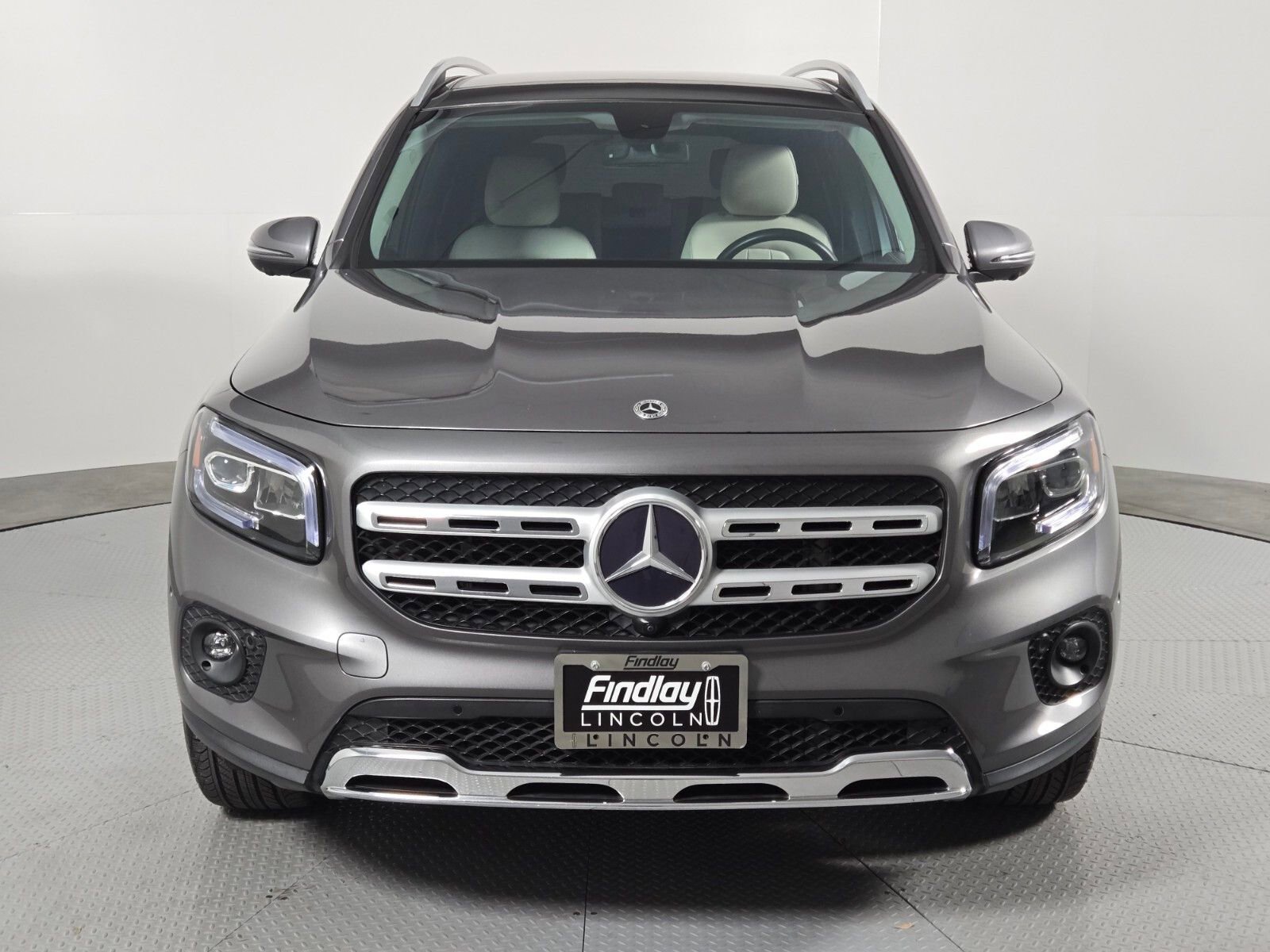 Used 2021 Mercedes-Benz GLB 250 4MATIC w/ Premium Package image 8