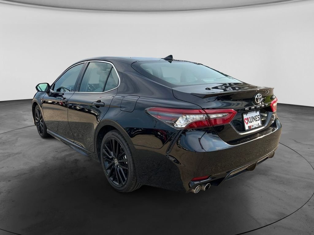 Used 2024 Toyota Camry XSE FWD image 8