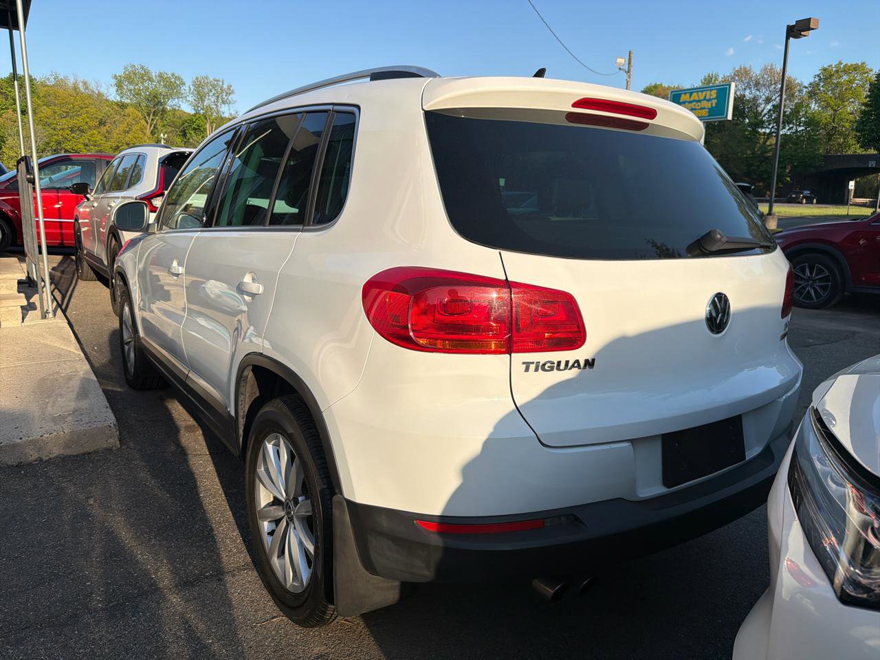 Used 2017 Volkswagen Tiguan Wolfsburg Edition AWD/4WD image 10