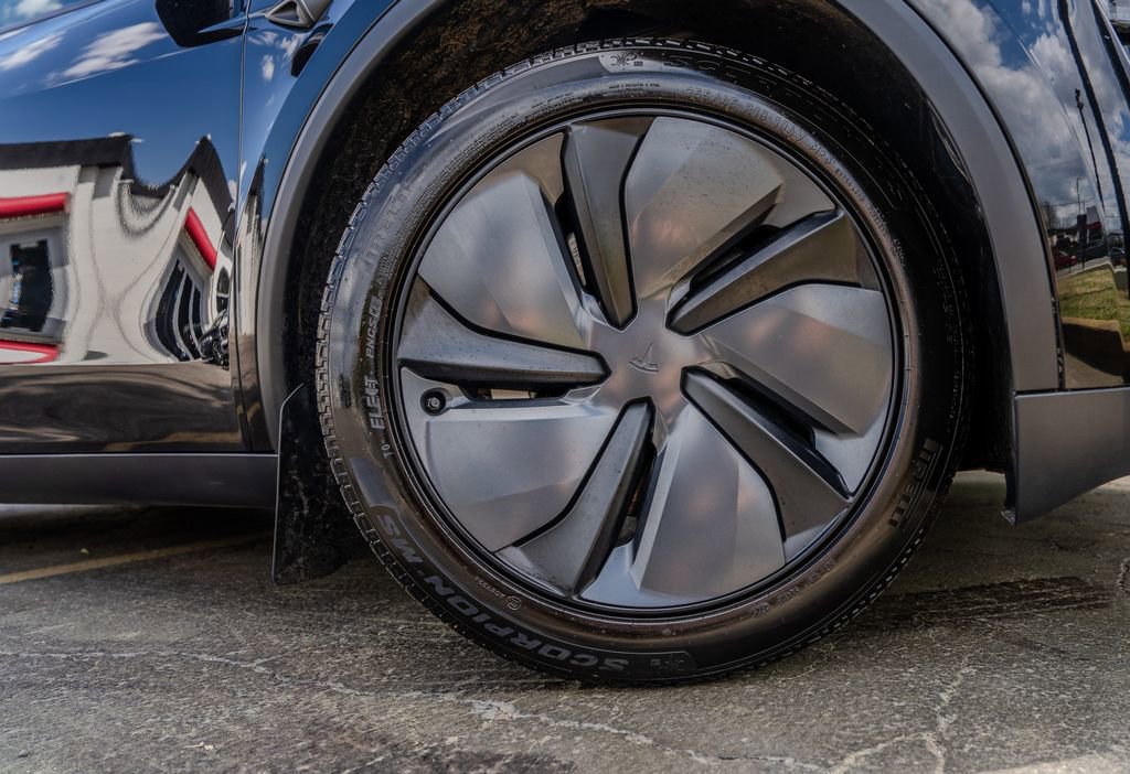 Used 2026 Tesla Model Y Long Range image 28