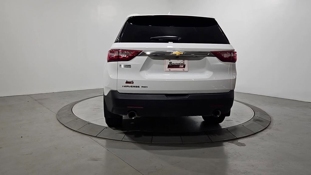 Used 2020 Chevrolet Traverse LS image 4
