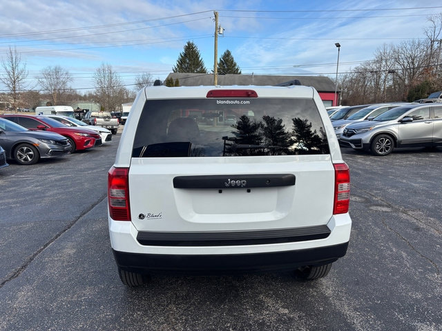 Used 2014 Jeep Patriot Sport image 7