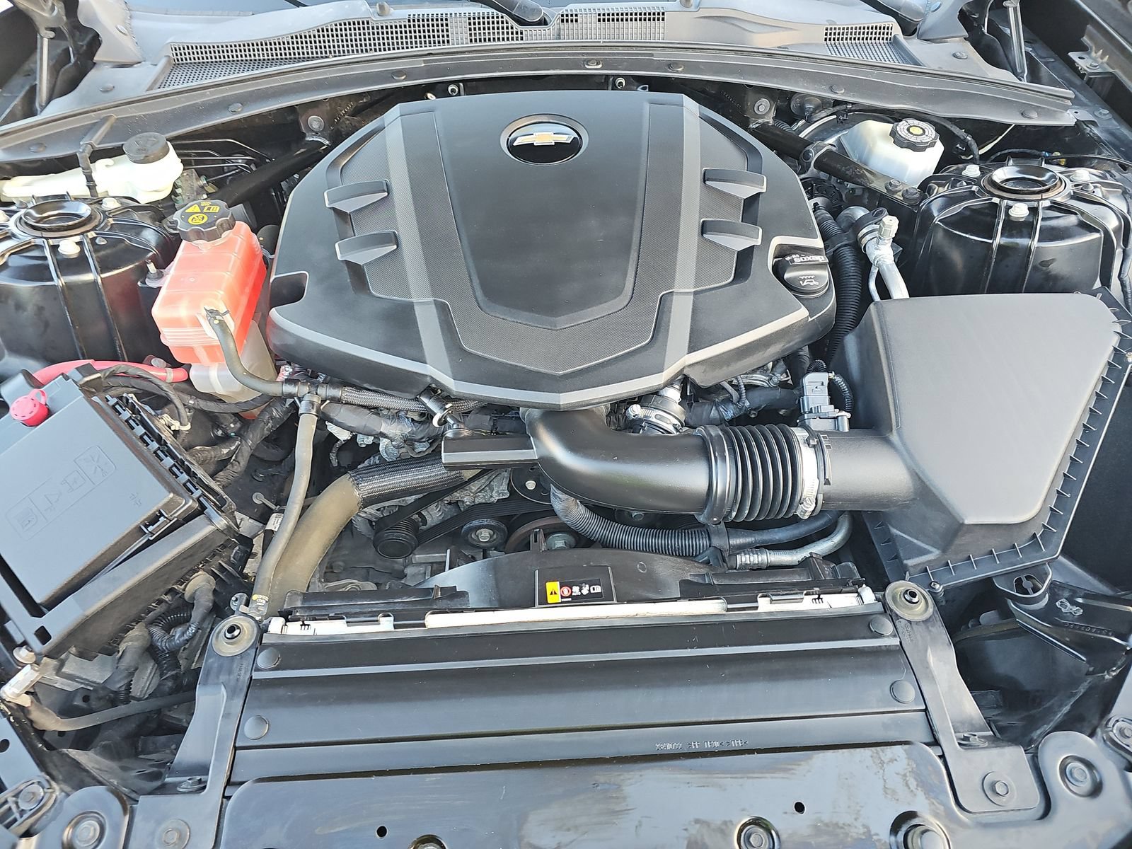 Used 2019 Chevrolet Camaro LT w/ Technology Package RWD image 8