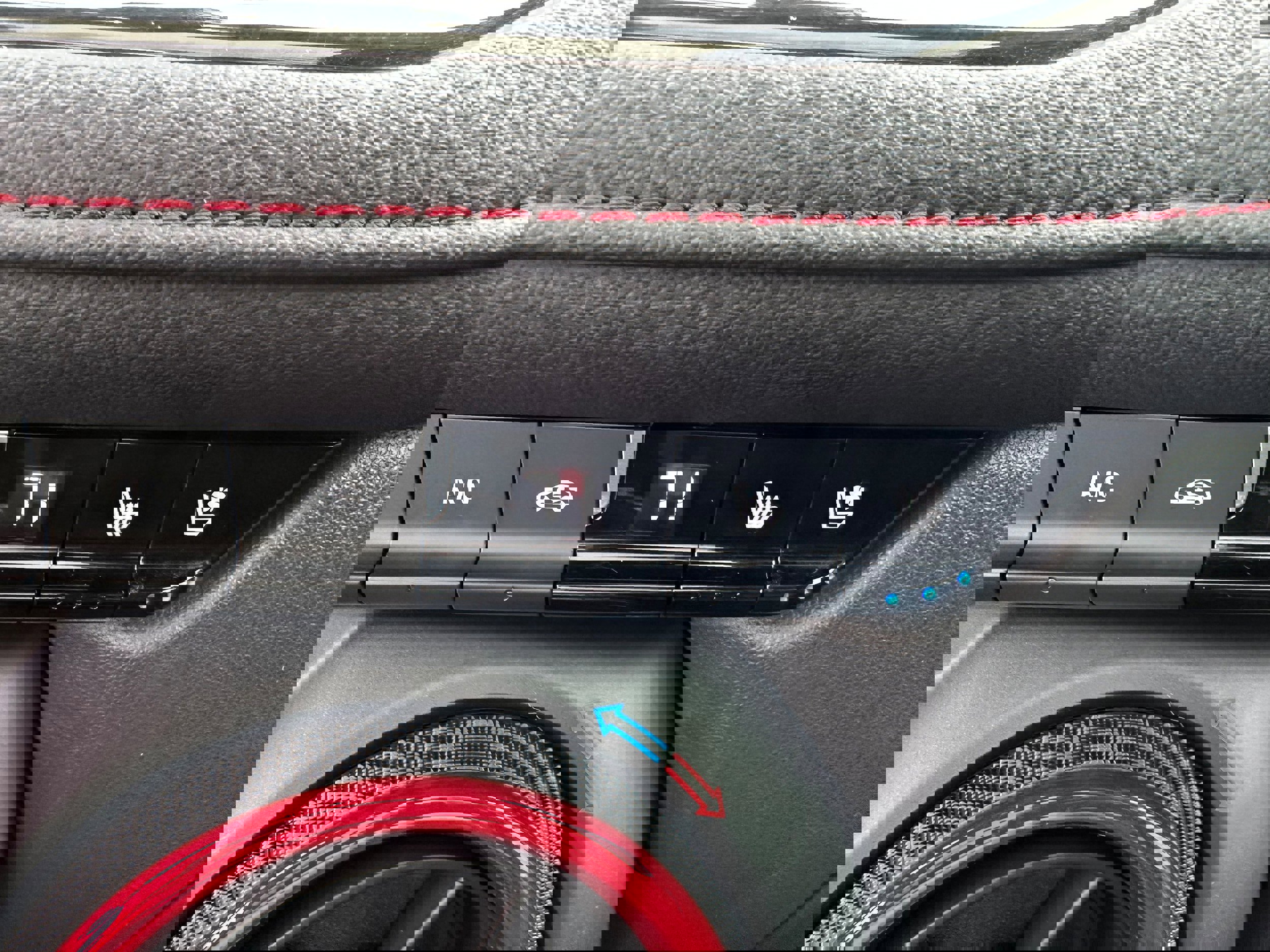 Used 2022 Chevrolet Blazer RS w/ Enhanced Convenience Package image 35