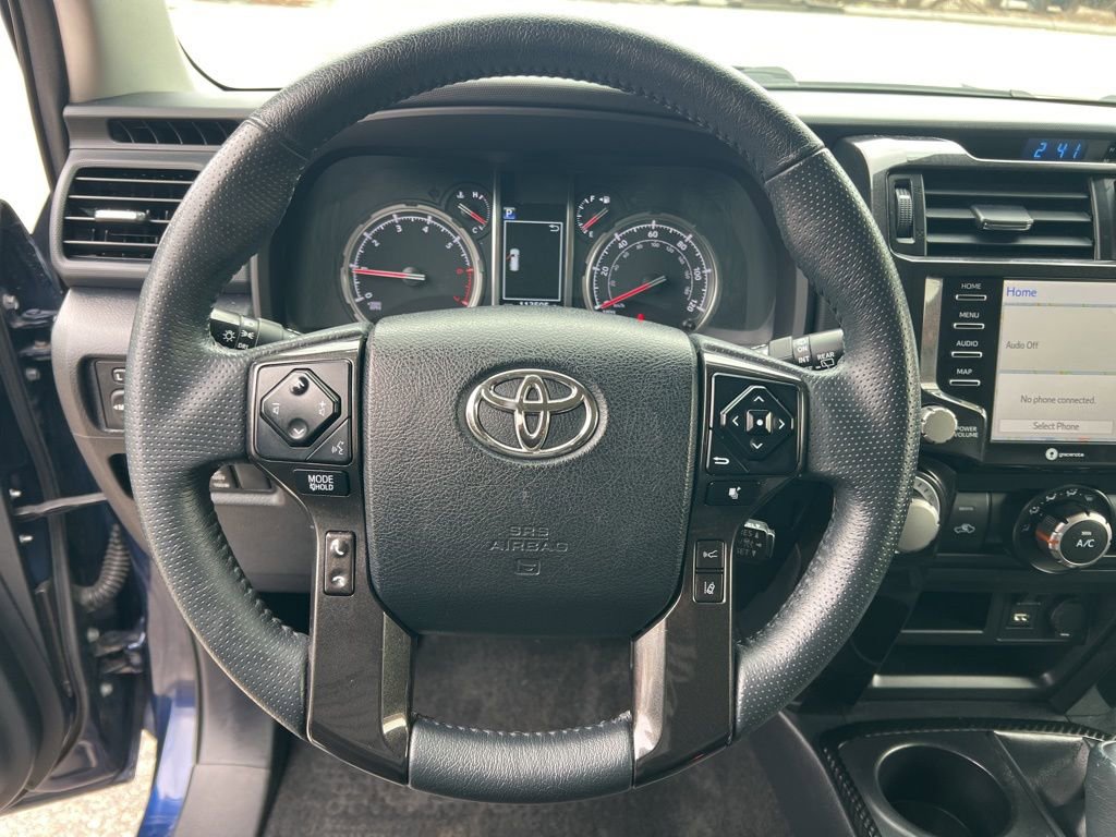 Used 2020 Toyota 4Runner Venture image 14