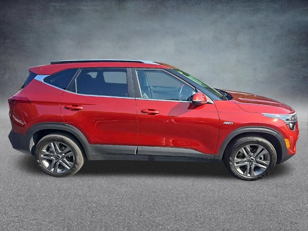 Used 2023 Kia Seltos S AWD/4WD image 9