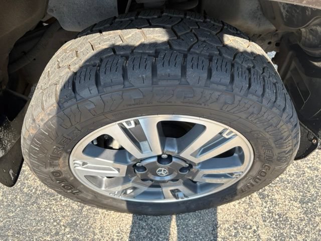 Used 2020 Toyota Tundra Platinum AWD/4WD image 21