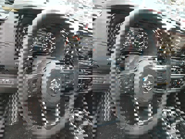 New 2025 Nissan Pathfinder SV w/ SV Premium Package image 21