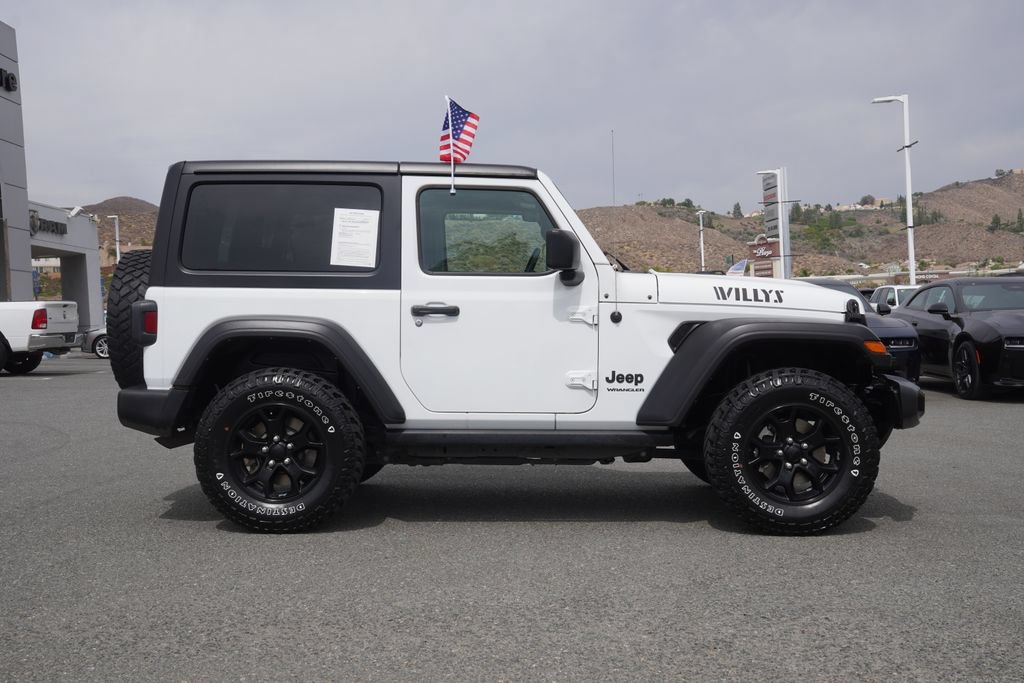 Certified 2022 Jeep Wrangler Sport AWD/4WD image 3