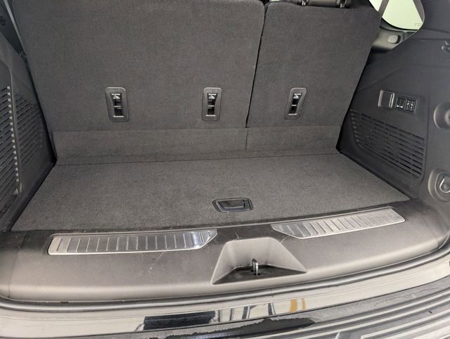 Used 2021 GMC Yukon Denali w/ Denali Ultimate Package image 33