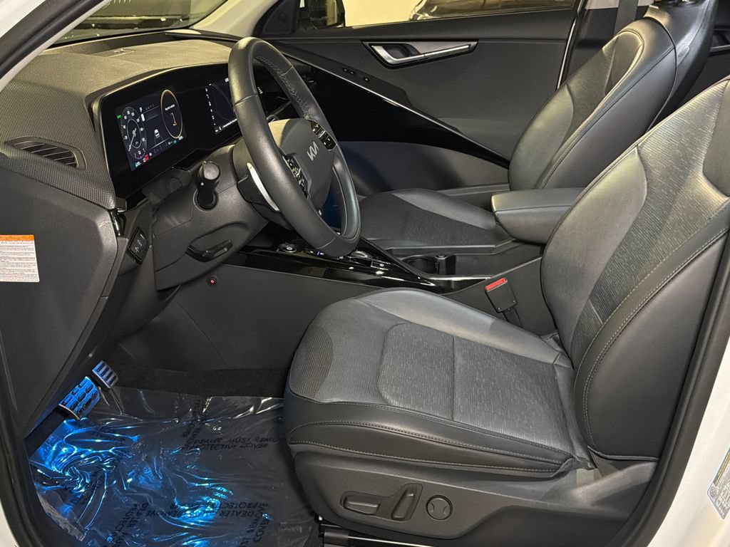 Certified 2023 Kia Niro Wave FWD image 23
