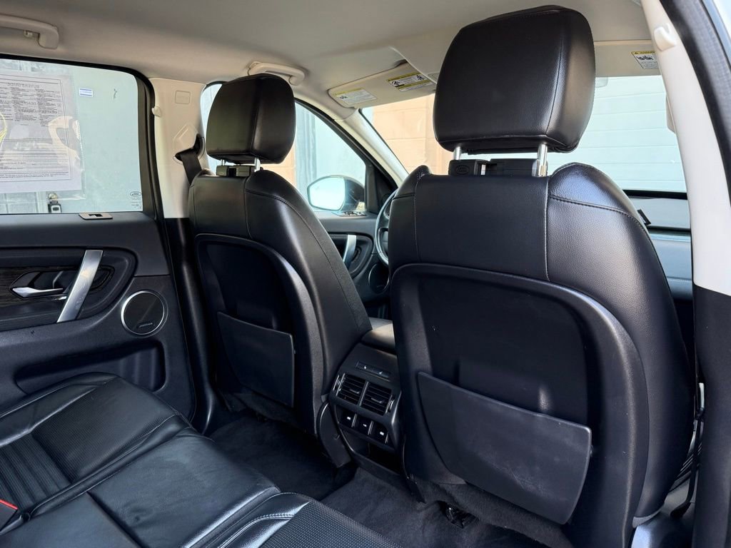 Used 2020 Land Rover Discovery Sport SE image 22
