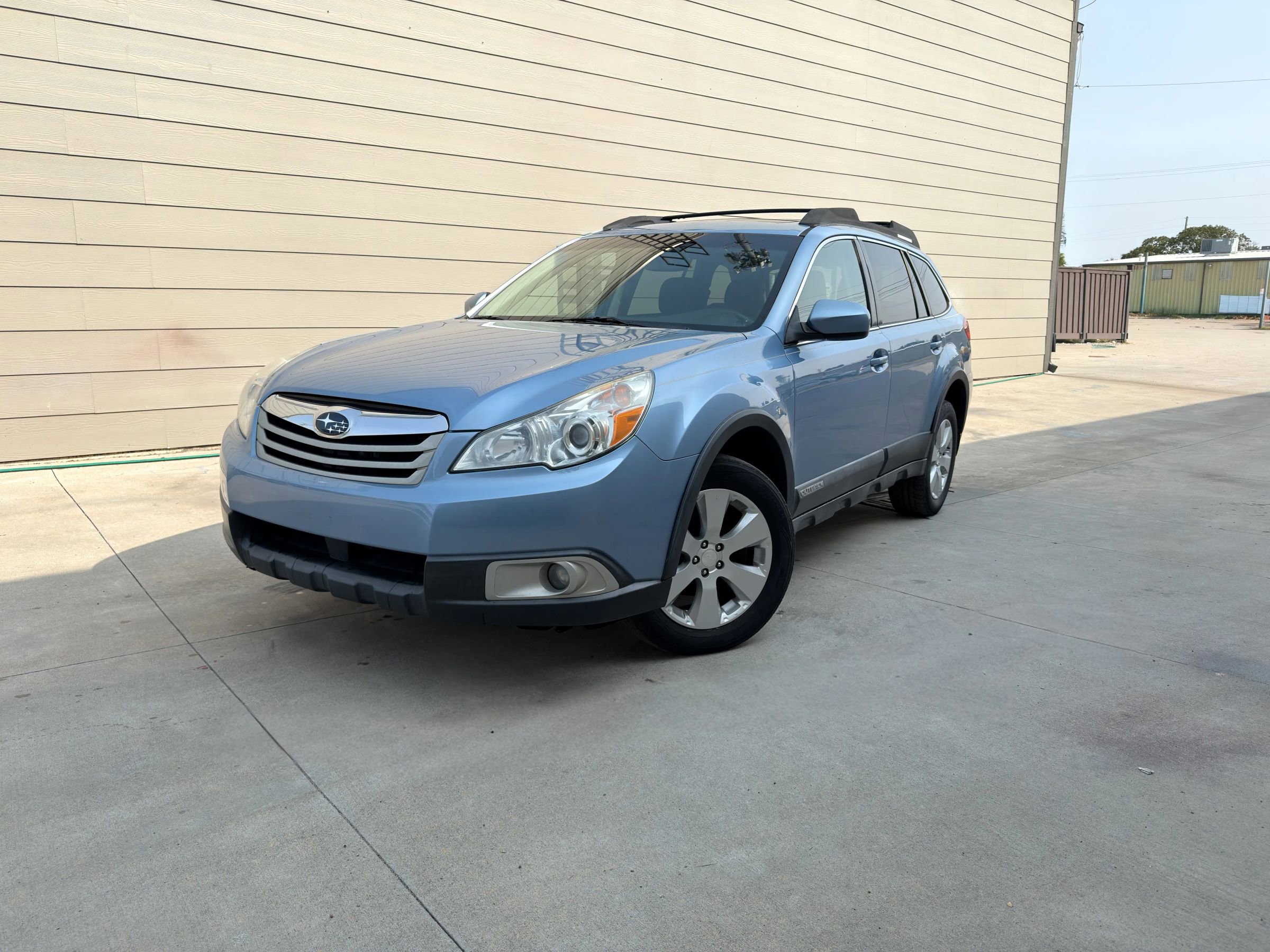 Used 2012 Subaru Outback 2.5i Premium image 3