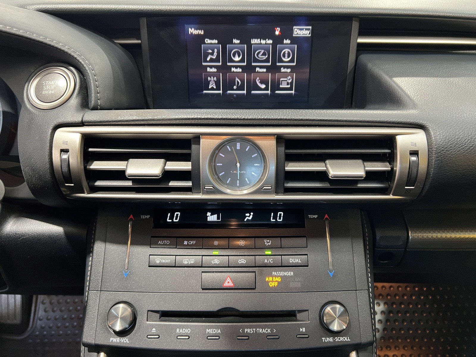 Used 2016 Lexus IS 200t RWD image 21