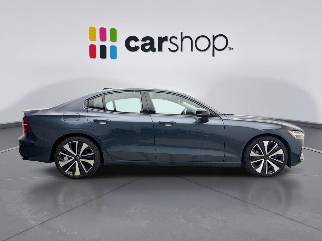 Used 2022 Volvo S60 B5 Momentum w/ Climate Package image 6