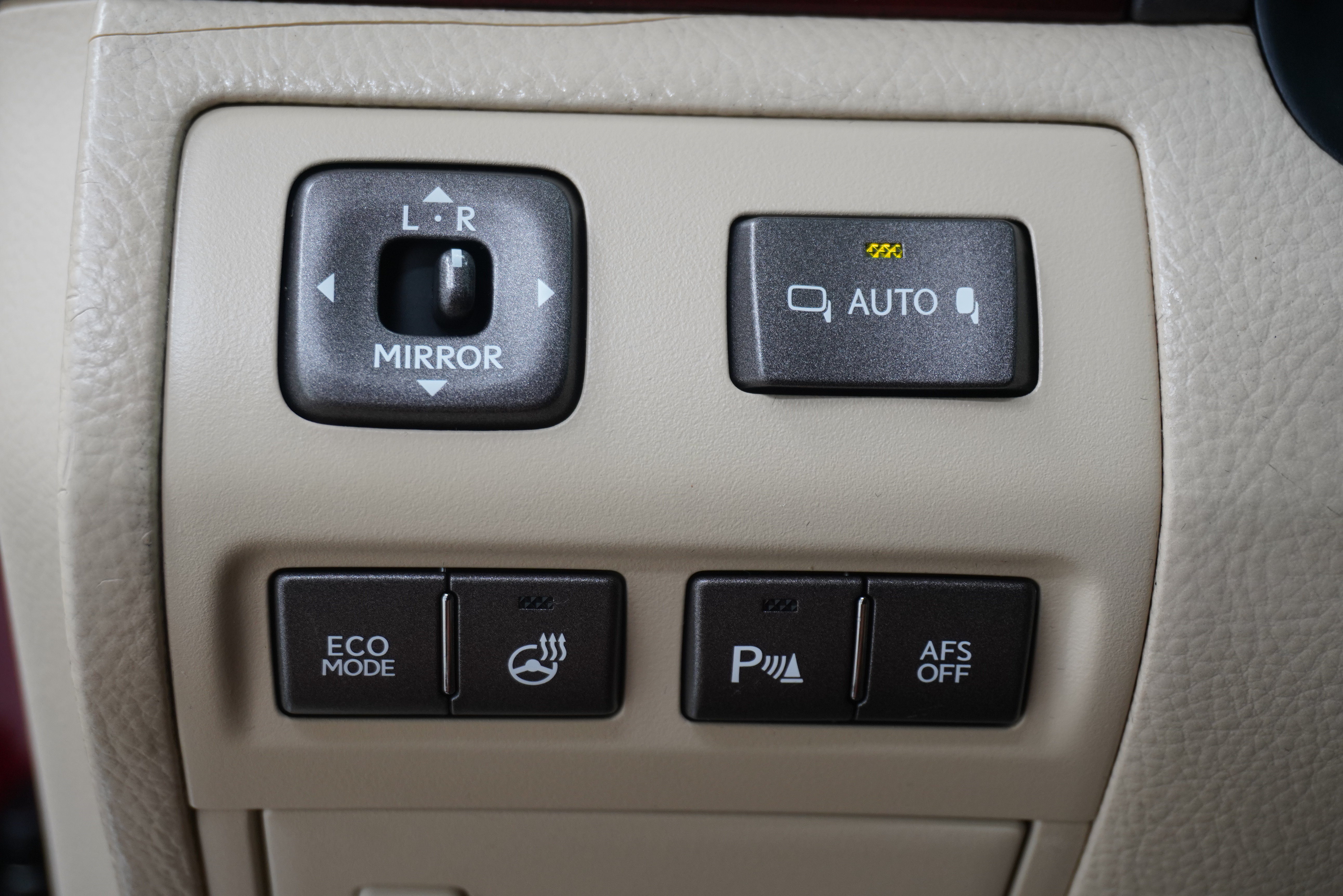 Used 2012 Lexus LS 460 w/ Luxury Value Edition RWD image 28