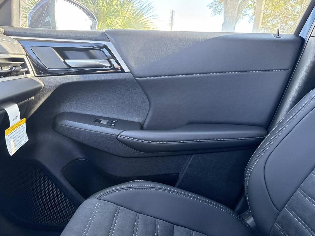 New 2025 Mitsubishi Outlander SE AWD/4WD image 25
