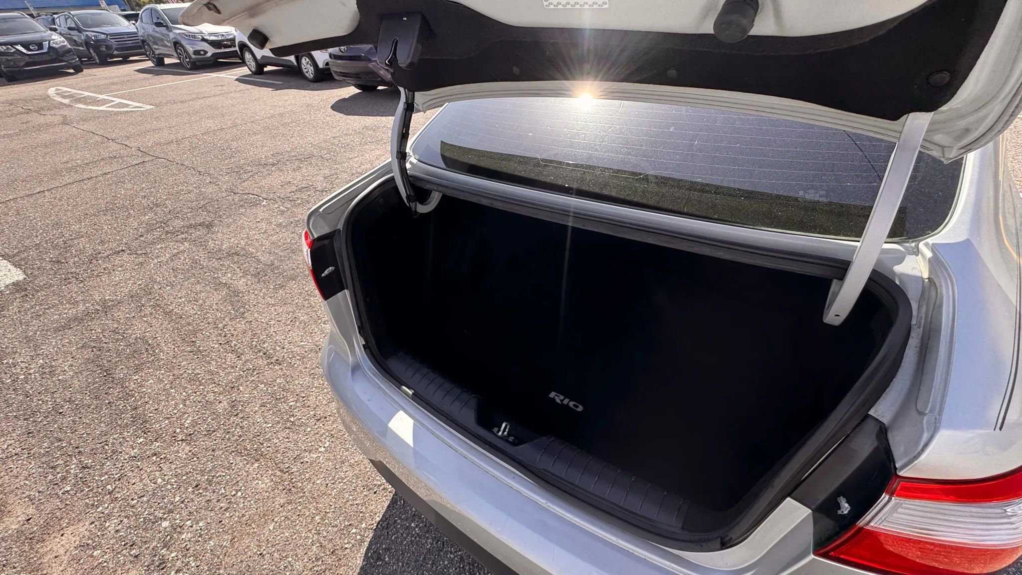 Used 2016 Kia Rio LX w/ Power Package FWD image 10