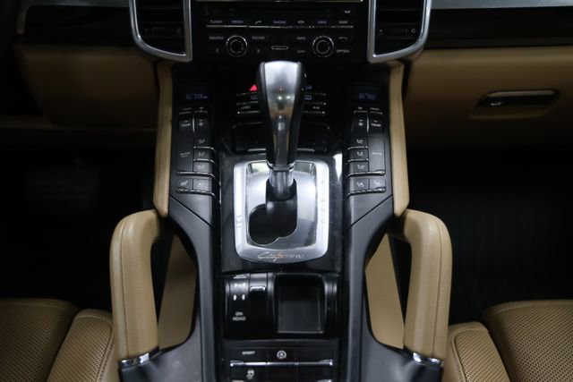 Used 2016 Porsche Cayenne AWD/4WD image 36