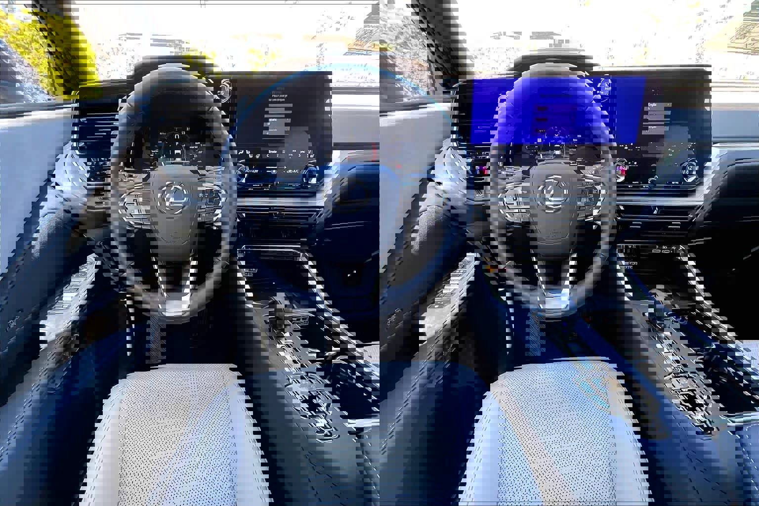 Certified 2024 Lexus TX 350 AWD w/ Captains Chair Package image 5