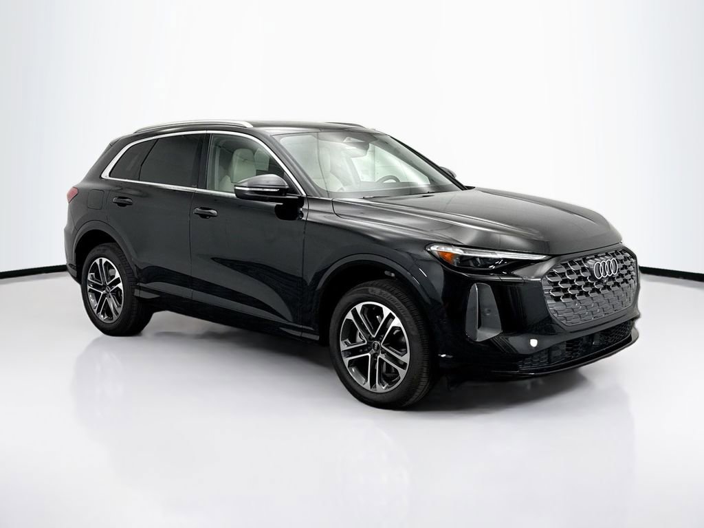 Used 2025 Audi Q5 Premium Plus w/ Premium Plus image 4