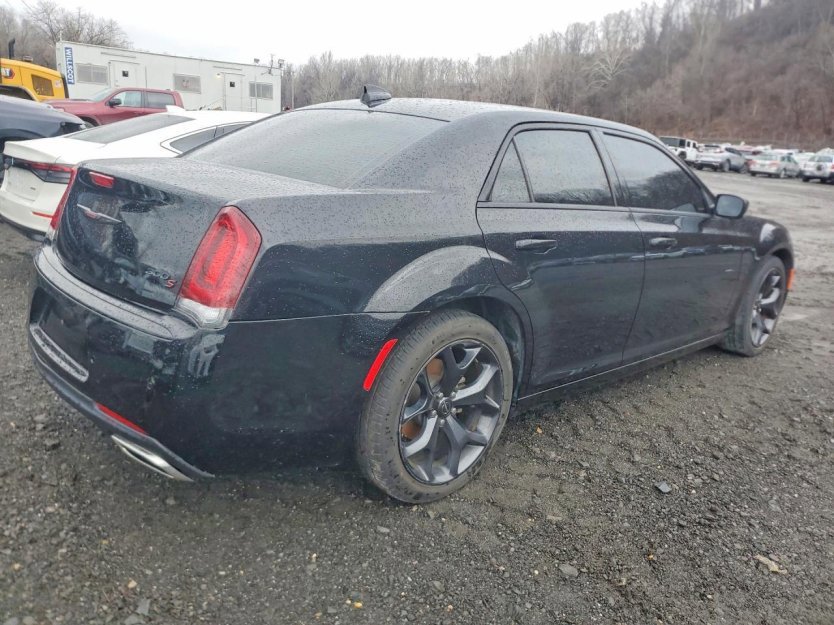 Used 2023 Chrysler 300 S RWD image 4