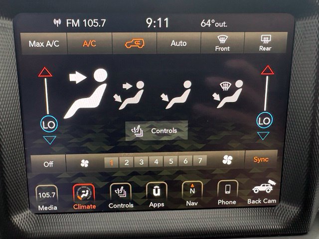 Used 2020 Jeep Wrangler Unlimited Sahara w/ Uconnect 4C Nav & Sound Group AWD/4WD image 27