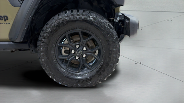 Used 2025 Jeep Wrangler Unlimited Sport AWD/4WD image 23