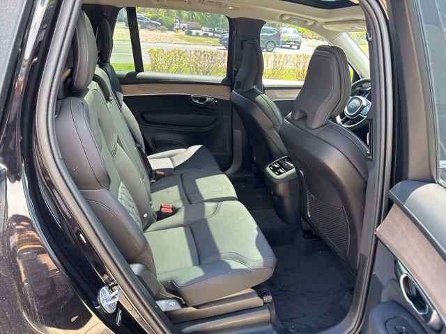 Certified 2025 Volvo XC90 B5 Plus AWD/4WD image 13