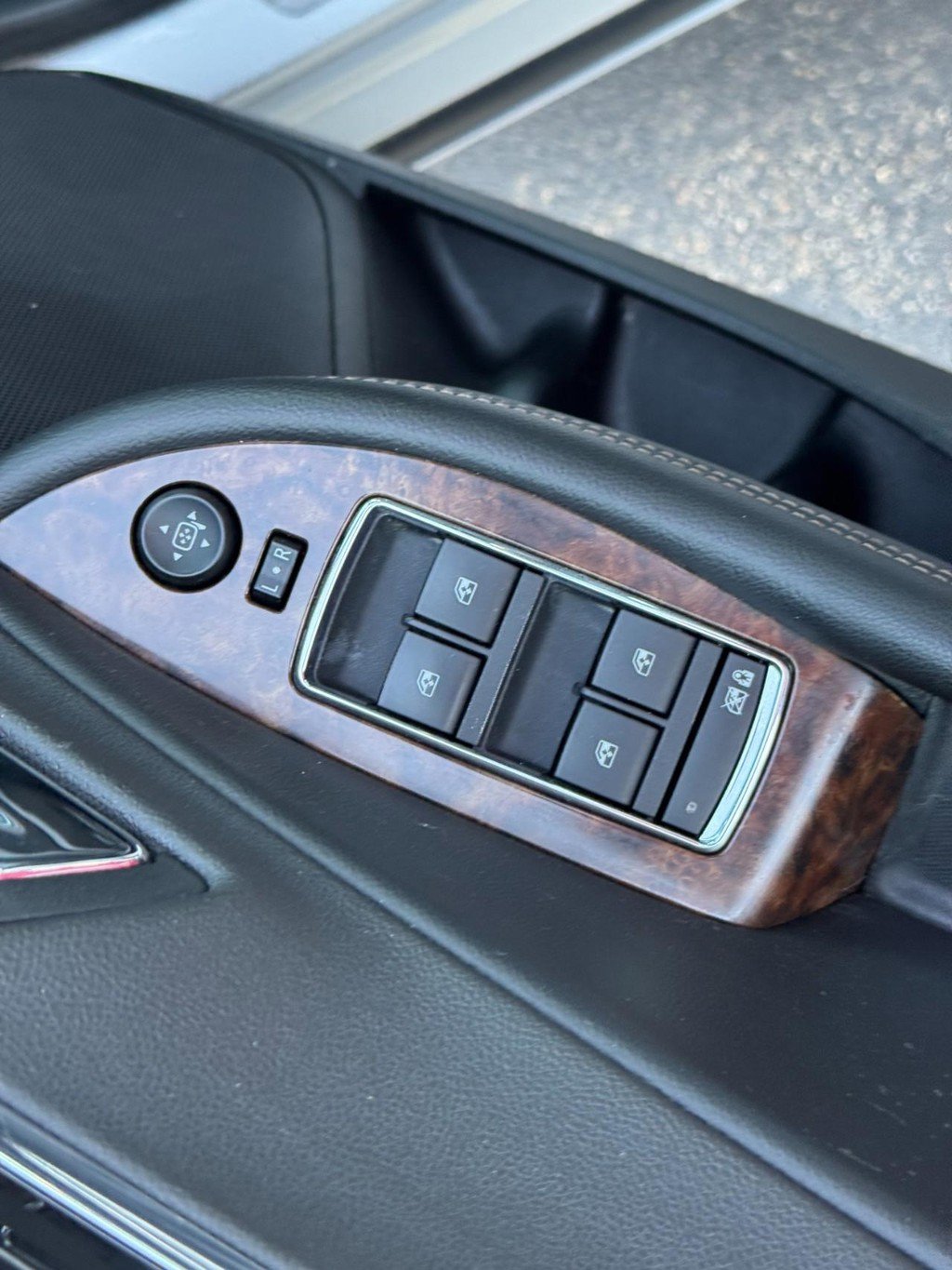 Used 2014 Chevrolet Impala LTZ image 12
