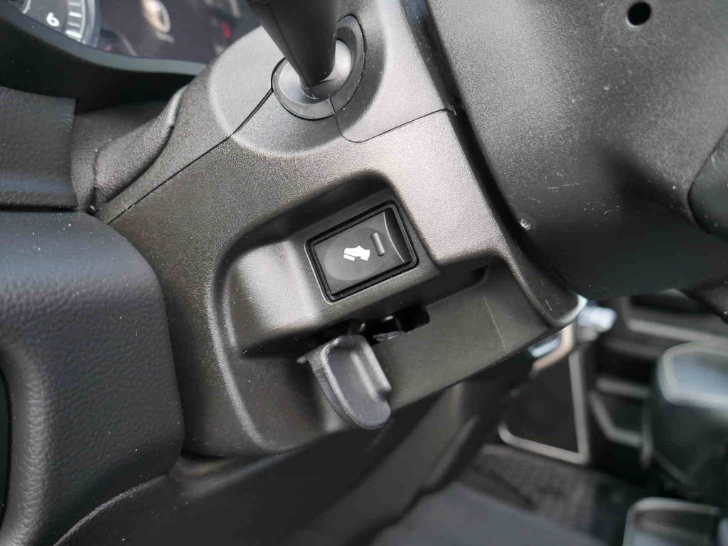 Used 2019 RAM 3500 Laramie image 40