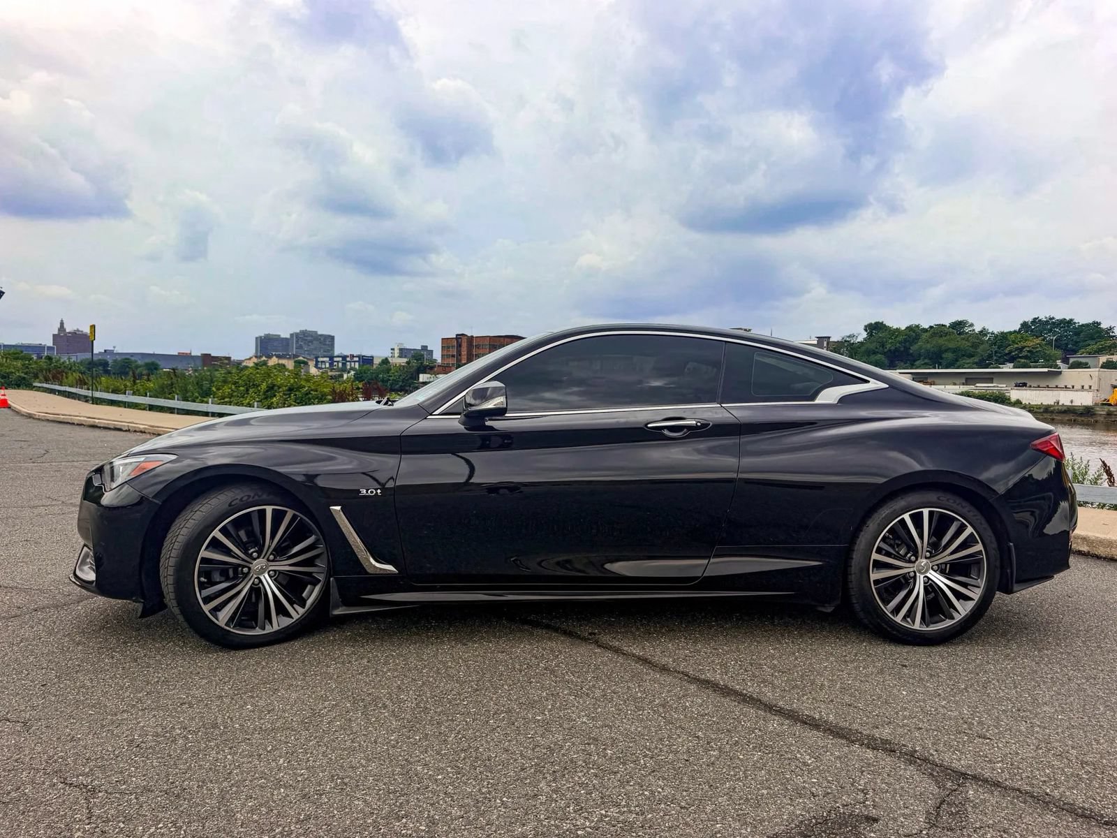 Used 2018 INFINITI Q60 3.0t Luxe AWD/4WD image 8