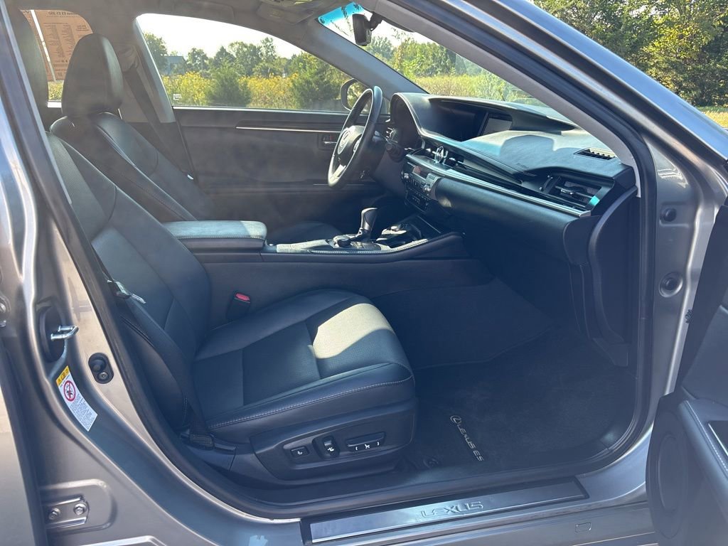 Used 2018 Lexus ES 350 image 23