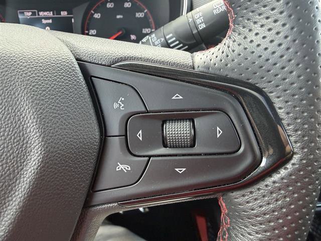 Used 2023 Chevrolet TrailBlazer RS w/ Sun and Liftgate Package image 38