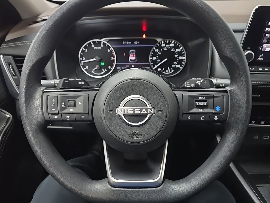 Used 2023 Nissan Rogue SV image 18