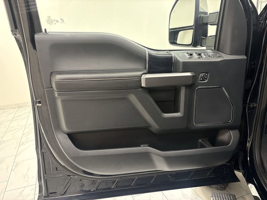 Used 2022 Ford F250 Platinum w/ FX4 Off-Road Package AWD/4WD image 23